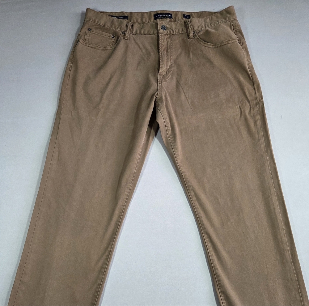 Lucky Brand Men's Khaki Slim Chinos - Light Tan
